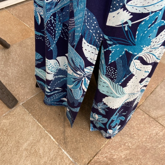 Chico's Maxi Dress - Blue Floral - NWT - Chico's size 1 (8/medium) - Picture 6 of 12